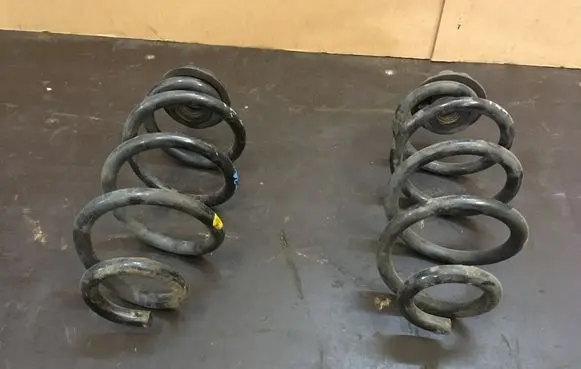 Nissan X-Trail T31 Front coil spring