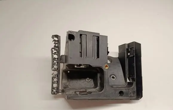 Volkswagen Golf VI Fuse box cover 1K0907361C