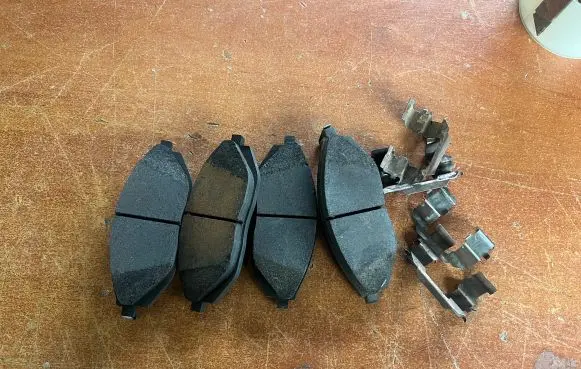 Chevrolet Spark Brake pads (front) 