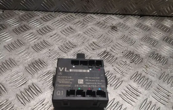 Mercedes-Benz E W212 Door control unit/module 2129006318 A2129006318