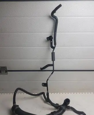 Audi A3 S3 8V Engine coolant pipe/hose 5Q0121064BB