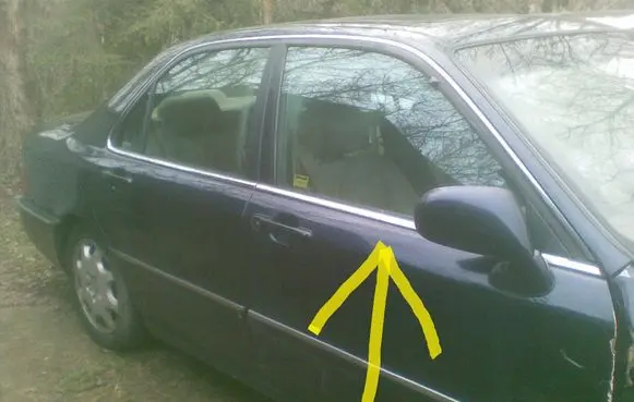 Honda Legend III KA9 Front door window glass four-door