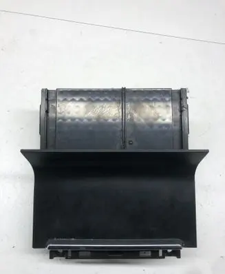 Skoda Superb B6 (3T) Ashtray (front) 3T0857962B 3T0863077B