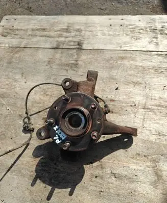 Mazda CX-7 Front wheel hub