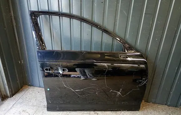 Audi A4 S4 B9 8W Front door