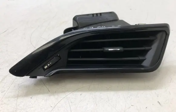 Peugeot 208 Dashboard side air vent grill/cover trim 9673131677
