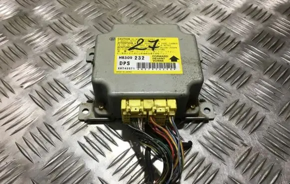 Mitsubishi Galant Airbag control unit/module mr309232 dps