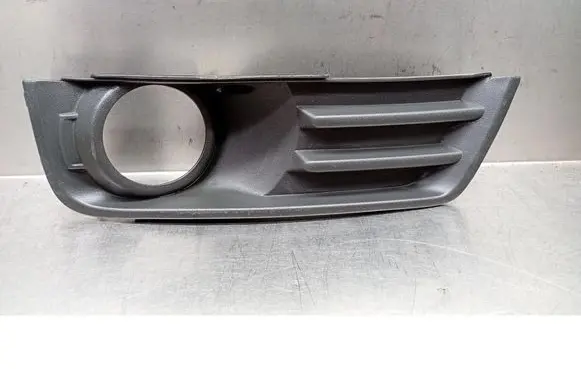Ford Focus C-MAX Front bumper lower grill 3M51R19952AD