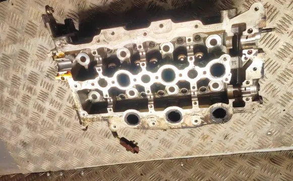 Jaguar XF X250 Engine head ph9x2q6090ca