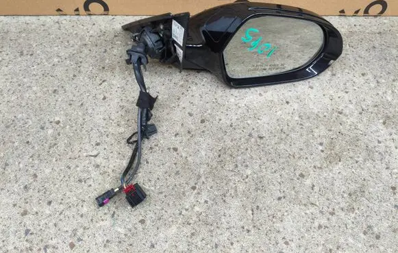 Audi A6 C7 Front door electric wing mirror E1021143