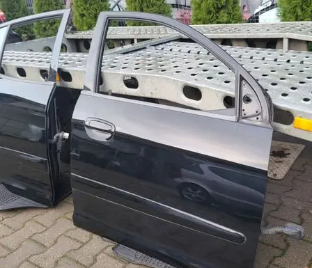 KIA Picanto Front door