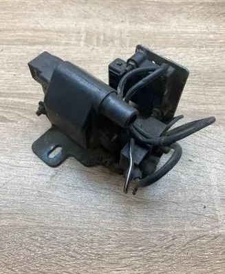 Audi 100 200 5000 C3 High voltage ignition coil 448905105C