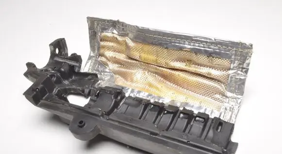 Volvo XC90 Heat shield in engine bay 31437477