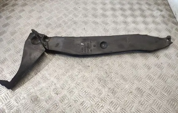Audi A8 S8 D4 4H Fender end trim 4H0821112C