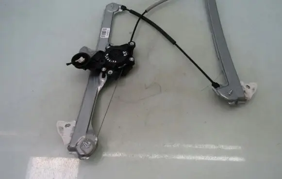Mazda CX-30 Front door window regulator with motor BCJH5858X