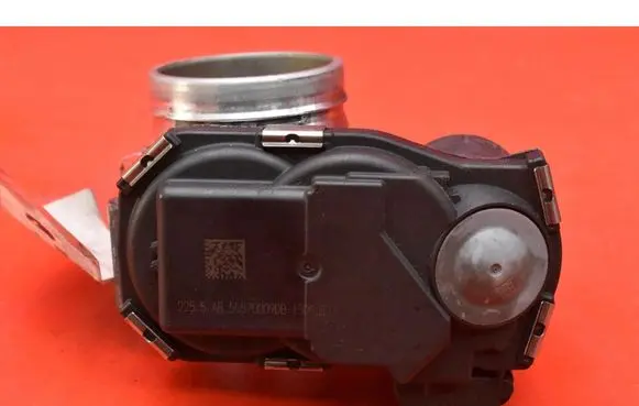 Opel Astra J Throttle body valve 55570009DB