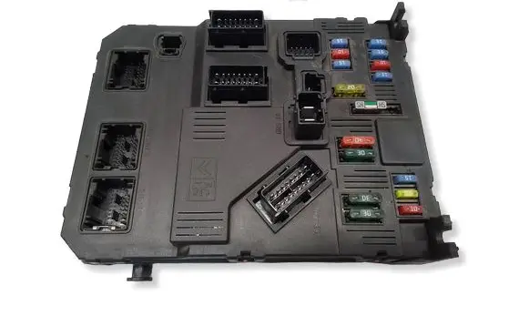 Peugeot Partner Fuse module S1180895120 S1180895120E