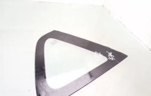 Mazda 3 I Rear side window AS2