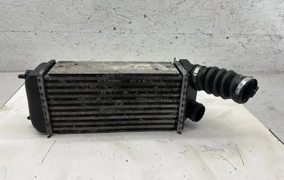 Peugeot 206 CC Intercooler radiator C7287