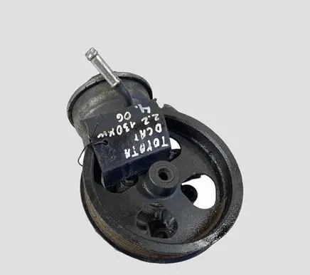 Toyota Avensis T250 Power steering pump