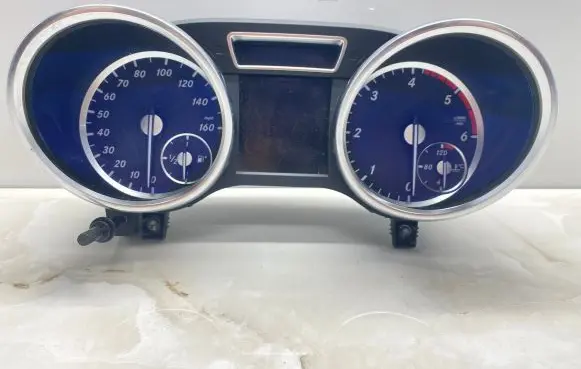 Mercedes-Benz ML W166 Speedometer (instrument cluster) A1669007610 A1729027704 0263683194