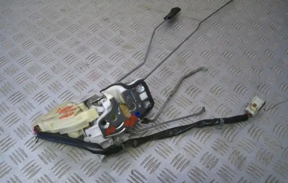 Honda Civic Front door lock
