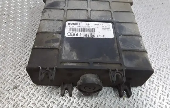 Audi A4 S4 B5 8D Engine control unit/module 0281001366
