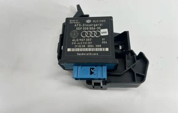 Audi Q7 4L Light module LCM 4L0907357