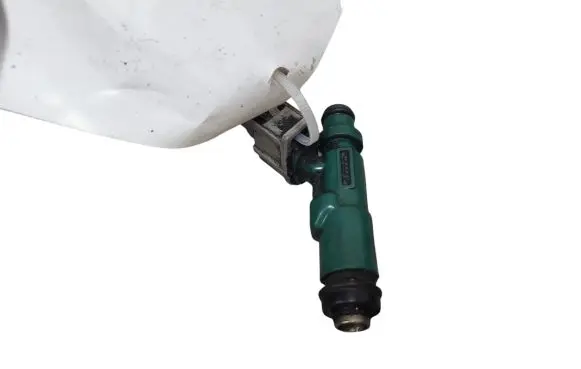 Toyota Prius (XW20) Fuel injector 2325021020
