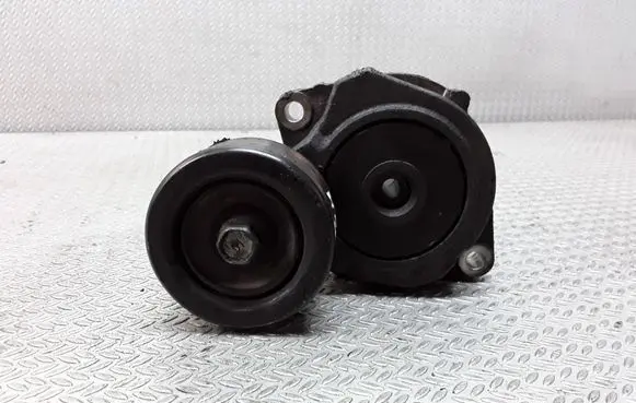 Honda CR-V Generator/alternator belt tensioner