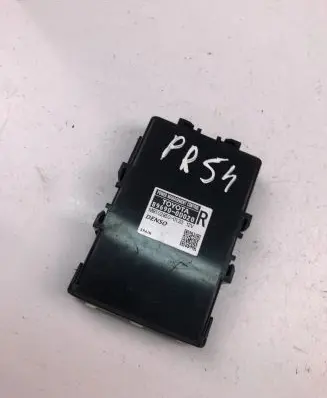 Toyota Yaris Other control units/modules 896900D020