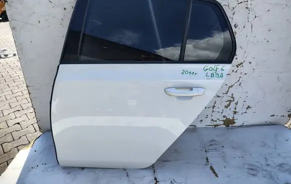 Volkswagen Golf VI Rear door