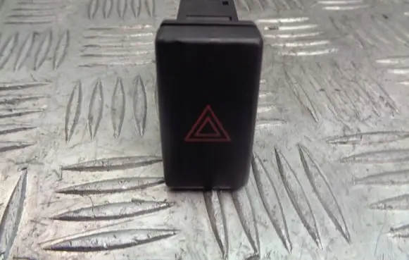 Toyota Avensis T250 Hazard light switch 157963