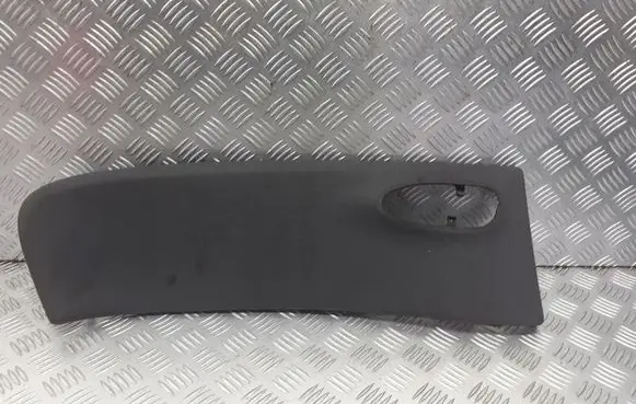 Seat Leon (1P) Coupe rear side trim panel 1P0867115