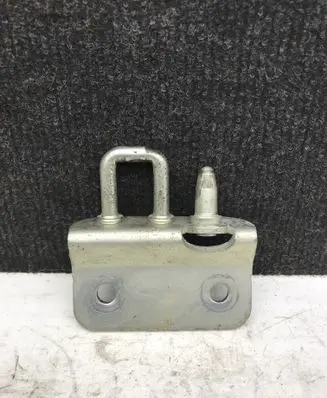 Mercedes-Benz Sprinter W906 Rear door lock loop/hook striker A9067400032
