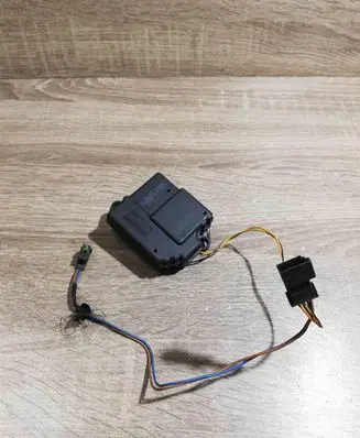 Mercedes-Benz E W211 Air flap motor/actuator 16107250000 2150A12152