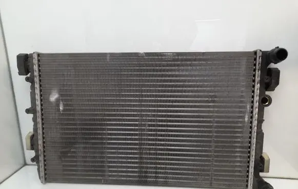 Skoda Roomster (5J) Coolant radiator 6Q0121253Q V4333001
