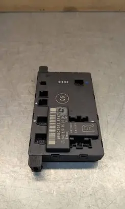 Mercedes-Benz C W203 Door control unit/module 2038205626 ZN38SS030N3N