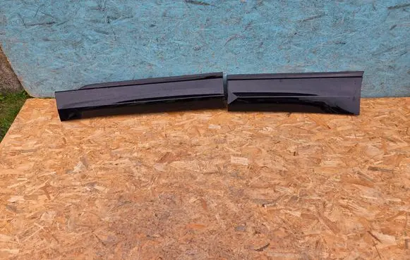 Volkswagen Tiguan Rear door trim (molding) 5NN854949N
