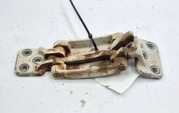 Mercedes-Benz Sprinter W906 Loading door lower hinge 