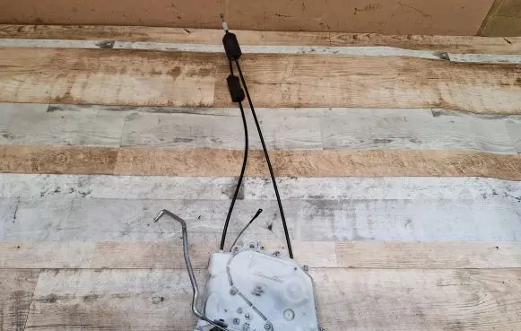 Front door lock