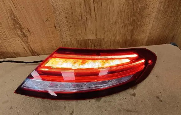 Mercedes-Benz C W205 Rear/tail lights A2059063405