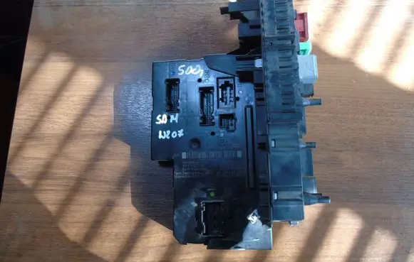 Mercedes-Benz E W212 Trunk lid opening control unit A2129060905SAMW207