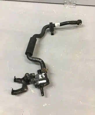 Seat Leon (5F) Vacuum valve 06H906517T 5Q0133366H 06L133519B