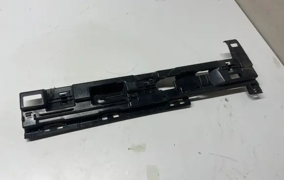 BMW X2 F39 Sill supporting ledge 18008610