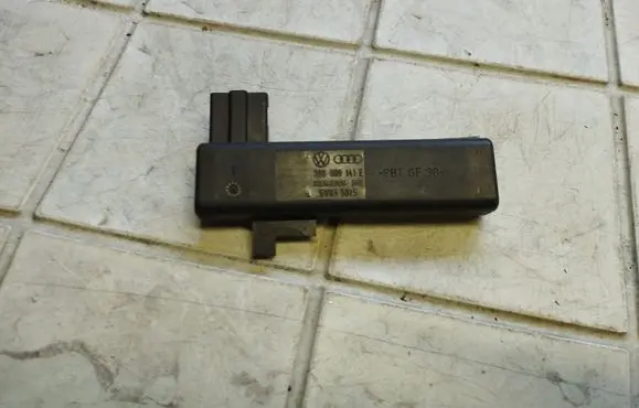 Interior comfort aerial antenna