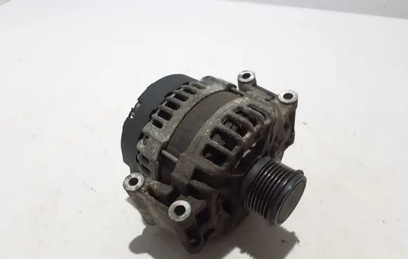 Audi A5 8T 8F Generator/alternator 06H903017T