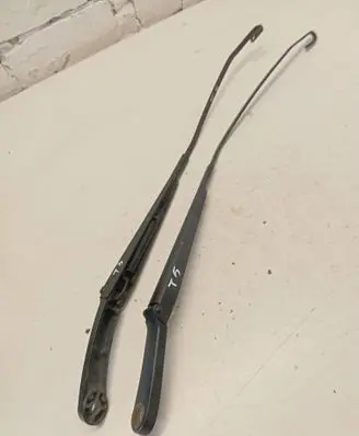 Volkswagen Transporter - Caravelle T5 Front wiper blade arm 7H1955410C 7H1955409C