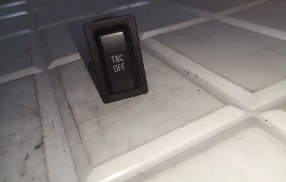 Traction control (ASR) switch