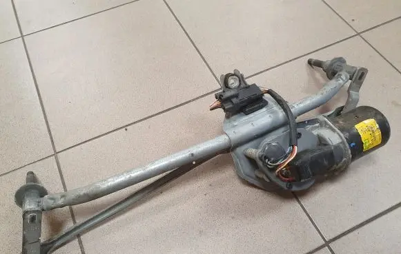 Opel Vivaro Front wiper linkage and motor 53554202